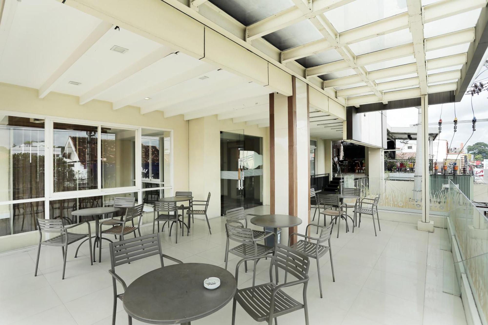 D'Kalpa Hotel Demangan 요그야카르타 외부 사진