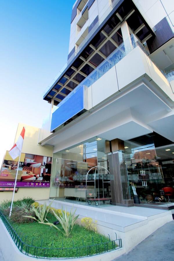 D'Kalpa Hotel Demangan 요그야카르타 외부 사진